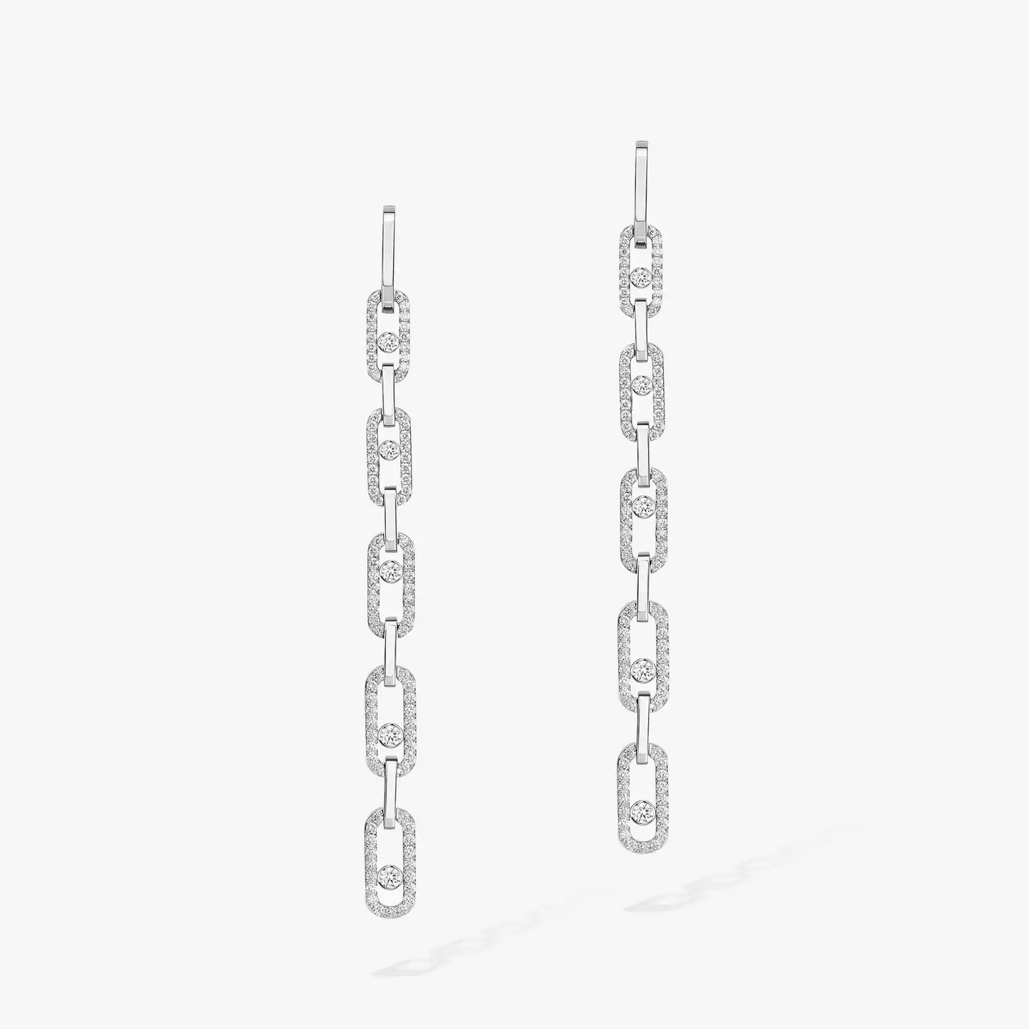 Earrings Move