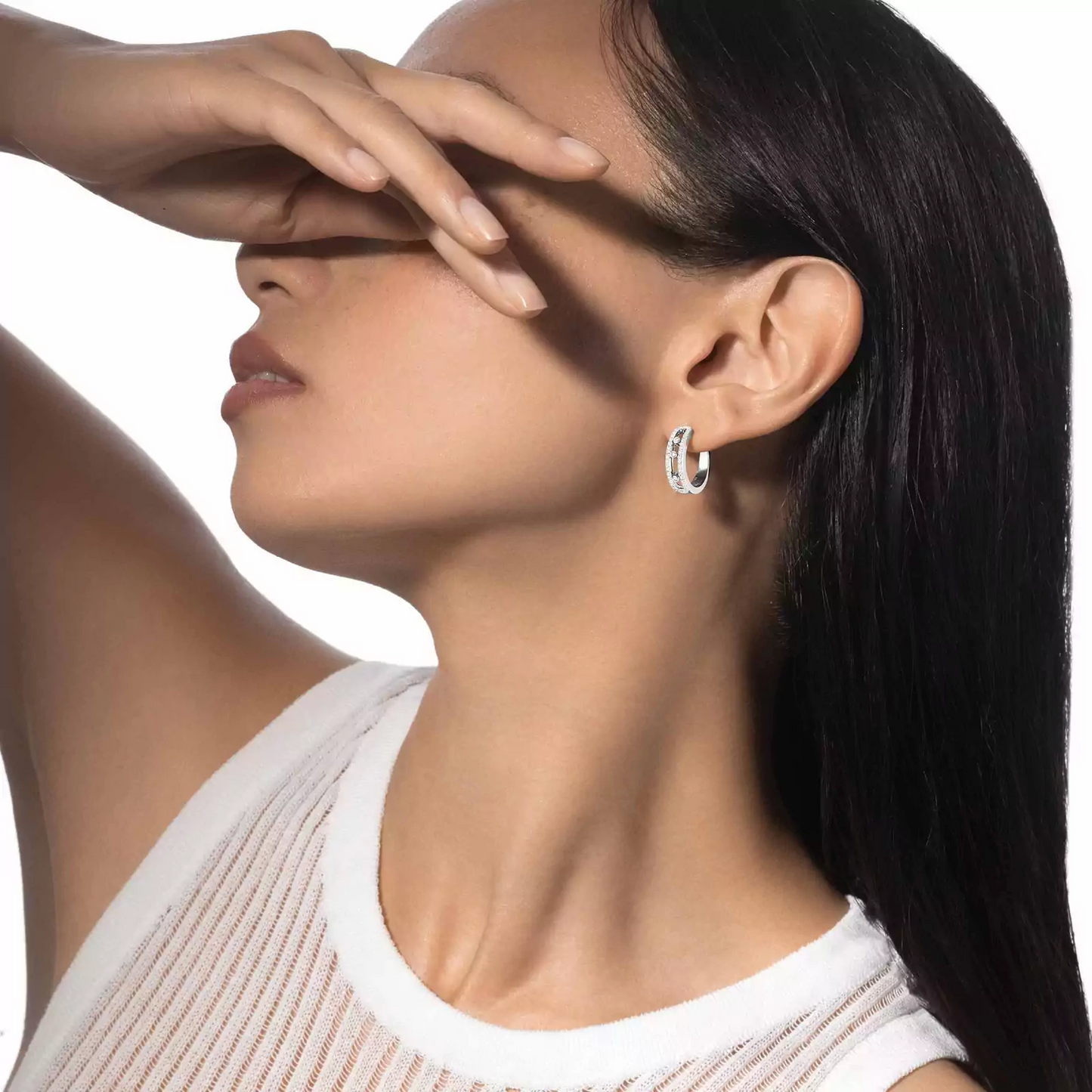 Earrings Move